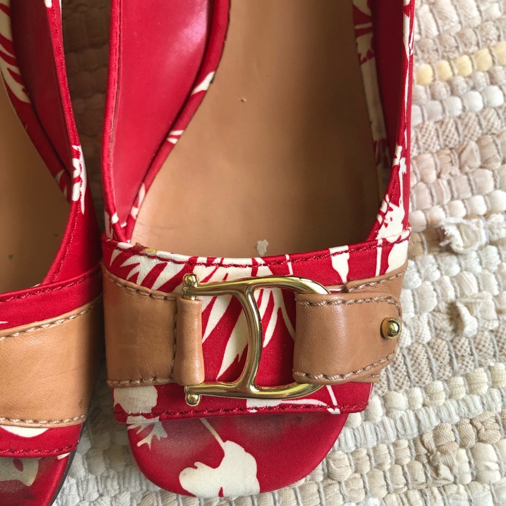 Etienne Aigner Wedge Sandals - Picture 13 of 13